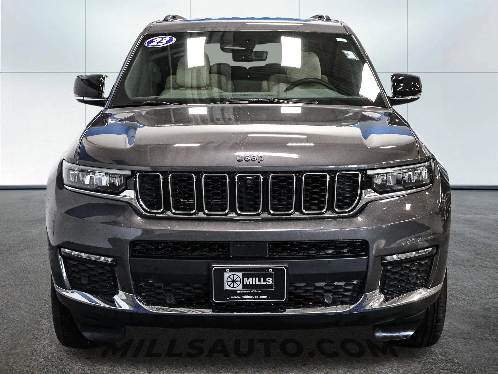 Used 2023 Gray Jeep Limited 4x4 image 13