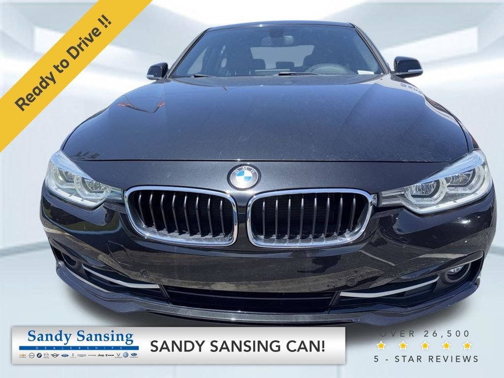 2017 BMW 3 Series 330i Sedan's photo