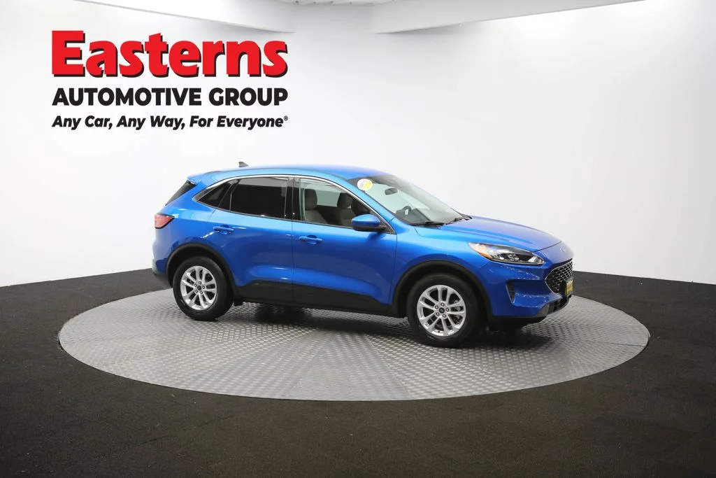 Used 2020 Blue Ford SE image 46
