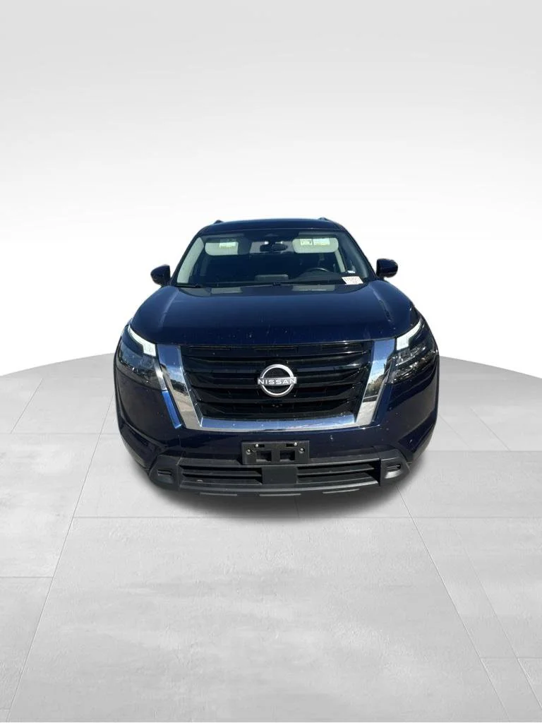 Used 2024 Deep Ocean Blue Nissan SV image 3