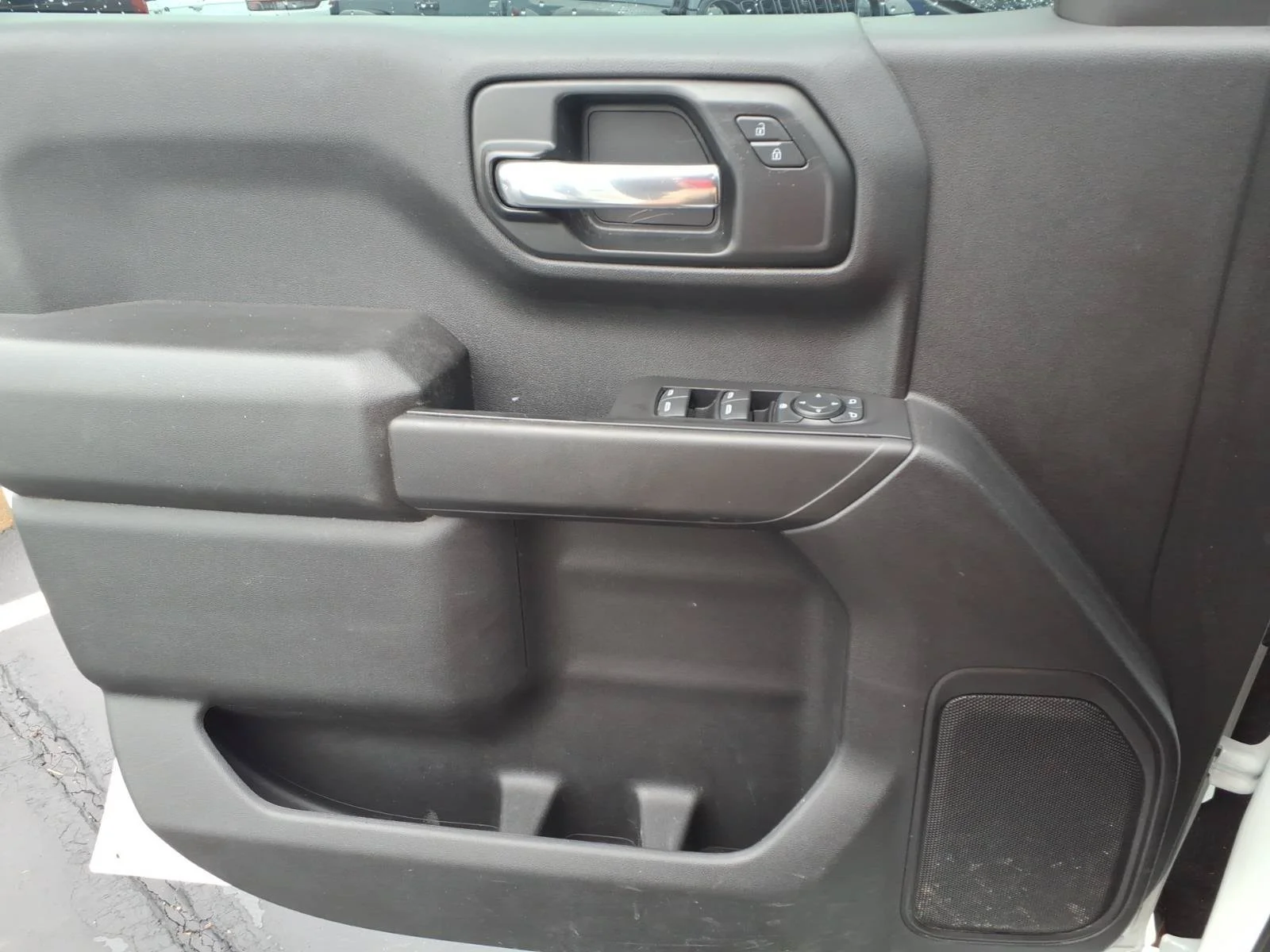 Used 2021 Summit White GMC Base image 20
