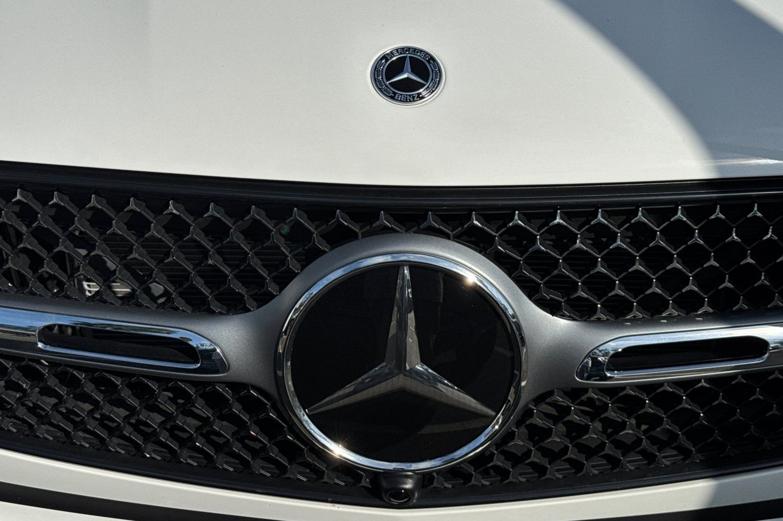Certified Used 2025 White Mercedes-Benz GLC 350e image 13