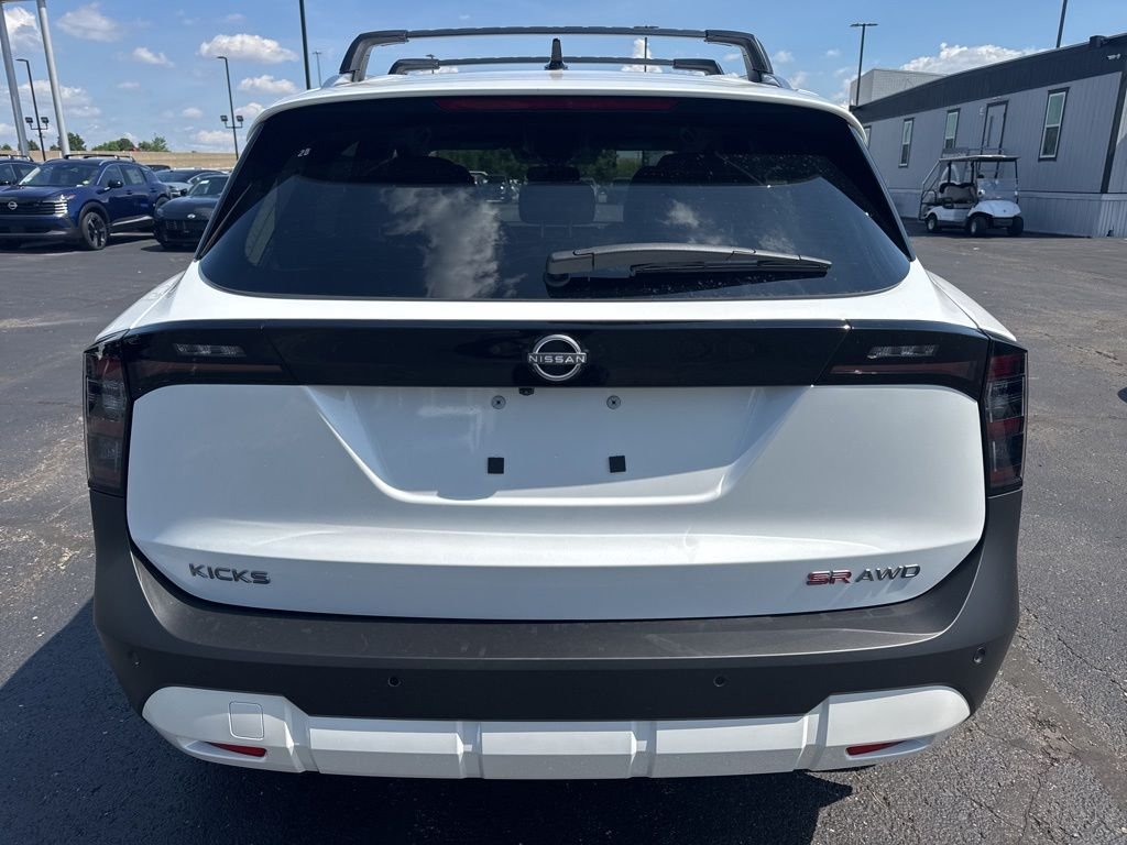 New 2026 Aspen White TriCoat Nissan SR image 4