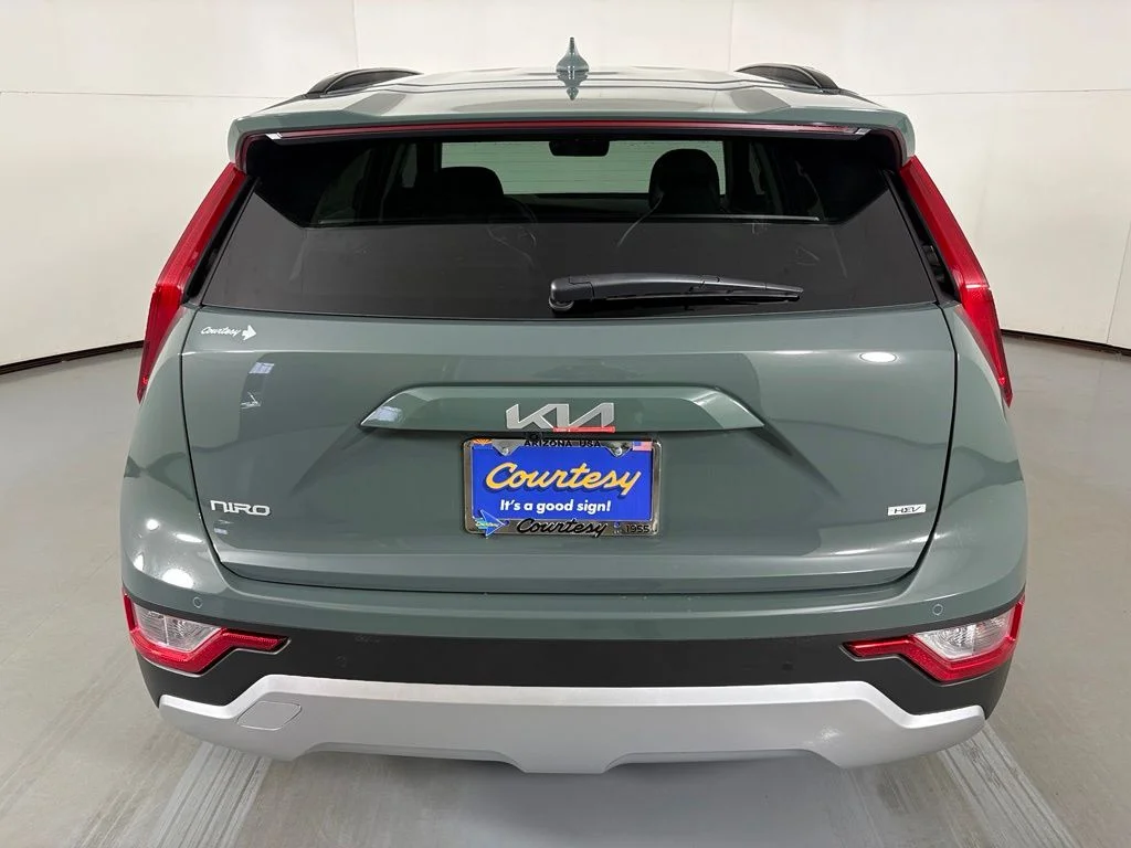 New 2026 Cityscape Green Kia EX image 7