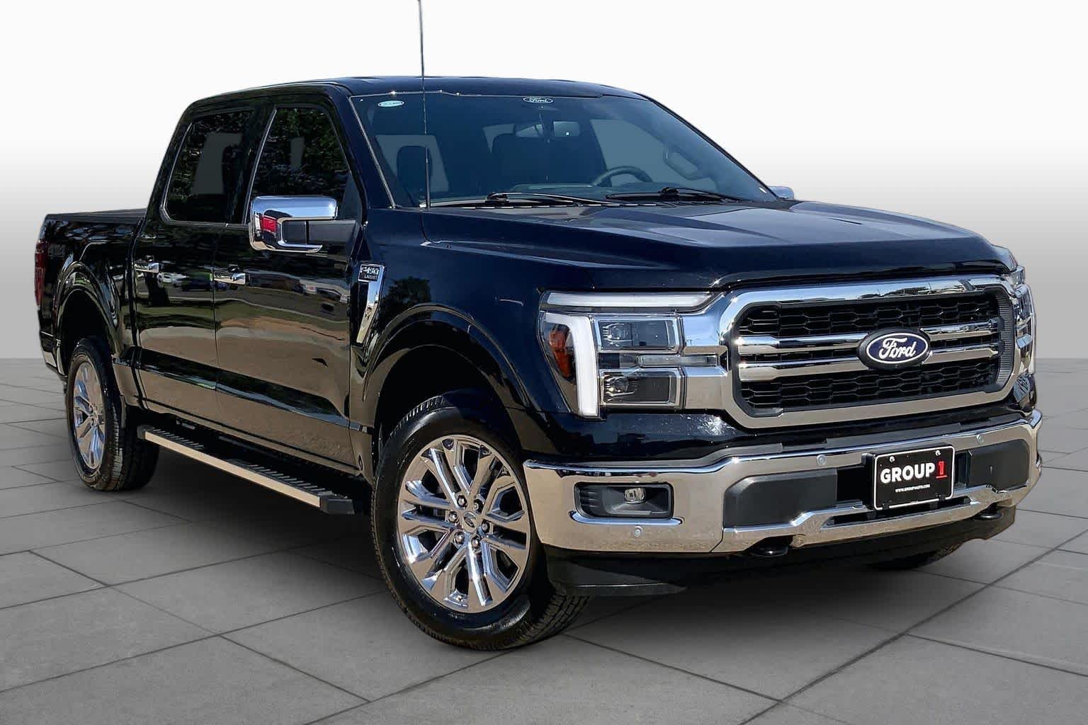 Used 2025 Agate Black Metallic Ford LARIAT image 3