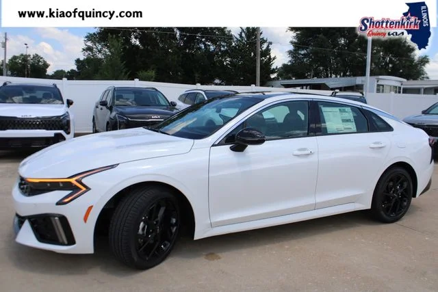 New 2026 White Kia GT-Line image 2