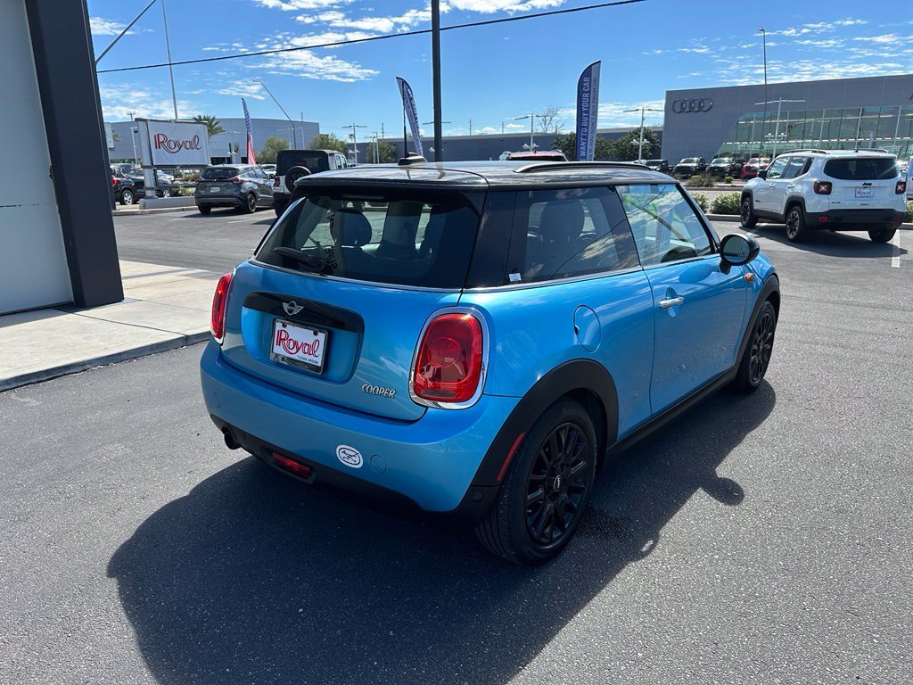 Used 2016 Blue MINI Base image 22