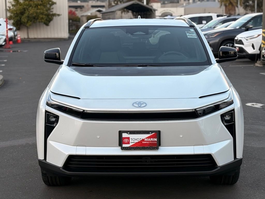 2026 Toyota bZ XLE - Photo 9