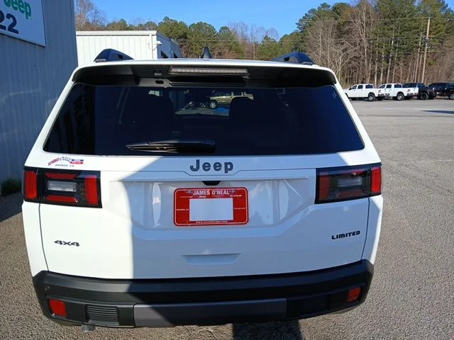 New 2026 Bright White Clear-Coat Exterior Paint Jeep Limited image 4