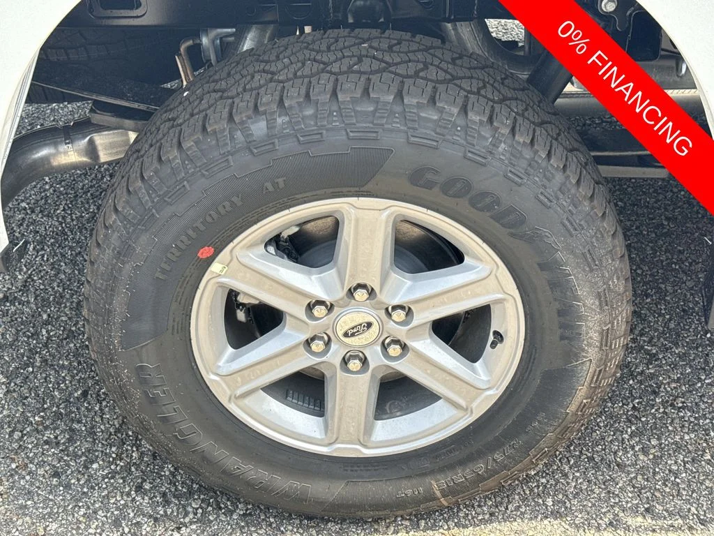 New 2026 Oxford White Ford XLT image 17