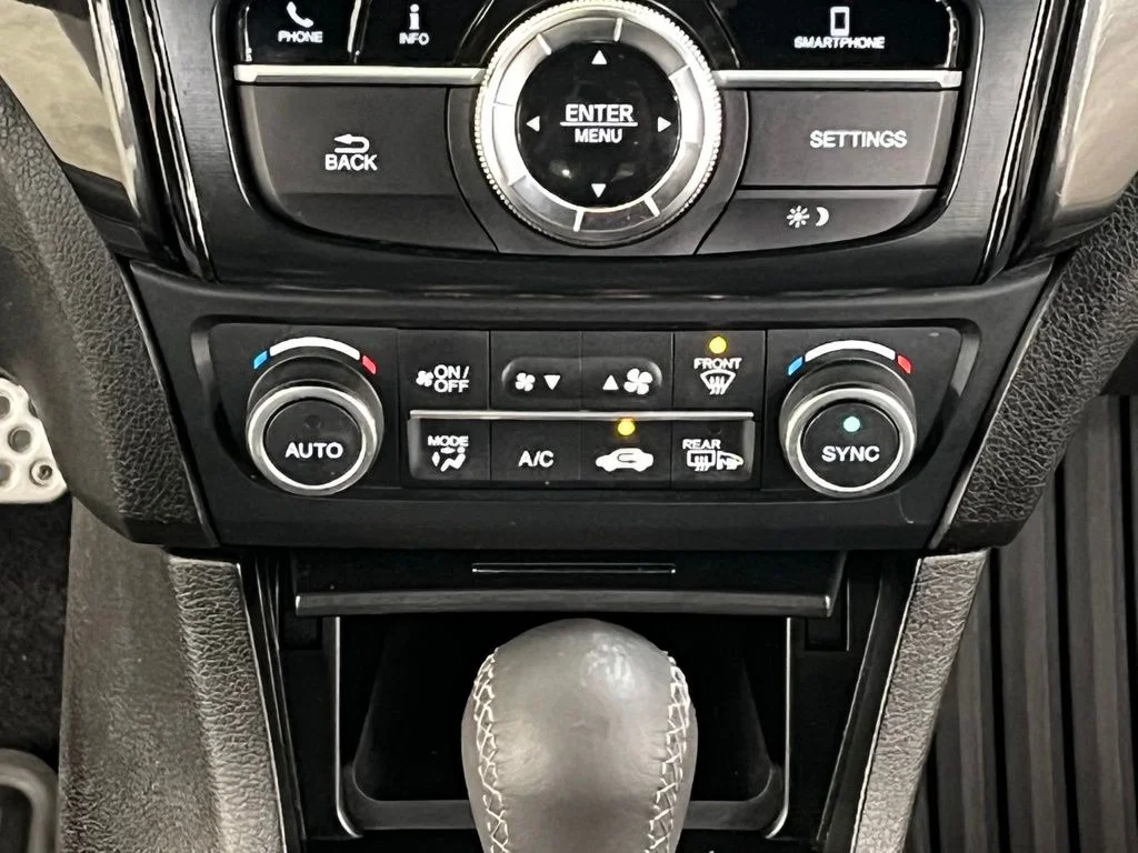 Used 2019 White Acura Technology & A-Spec Packages image 24