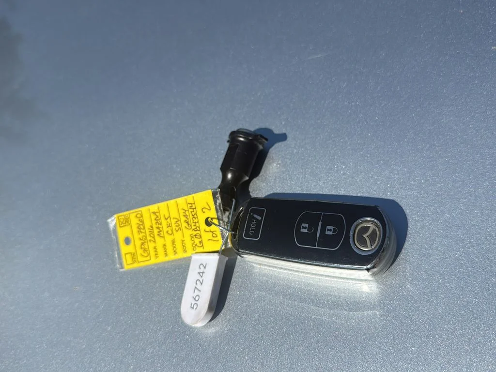 Used 2016 Silver Mazda Touring image 23