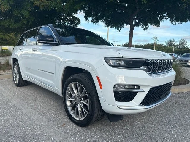 2025 Jeep Grand Cherokee Summit