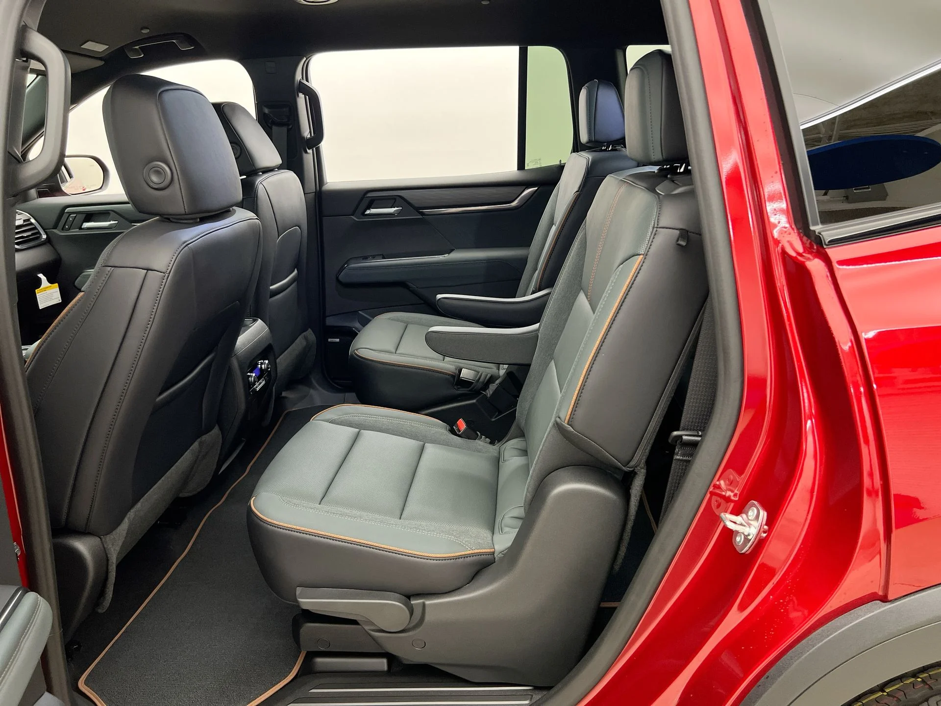 2026 GMC Acadia AT4 - Photo 78