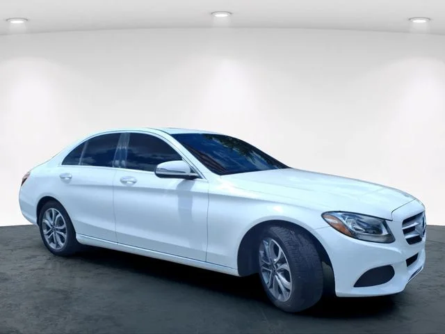 Used 2018  Mercedes-Benz C 300 image 4