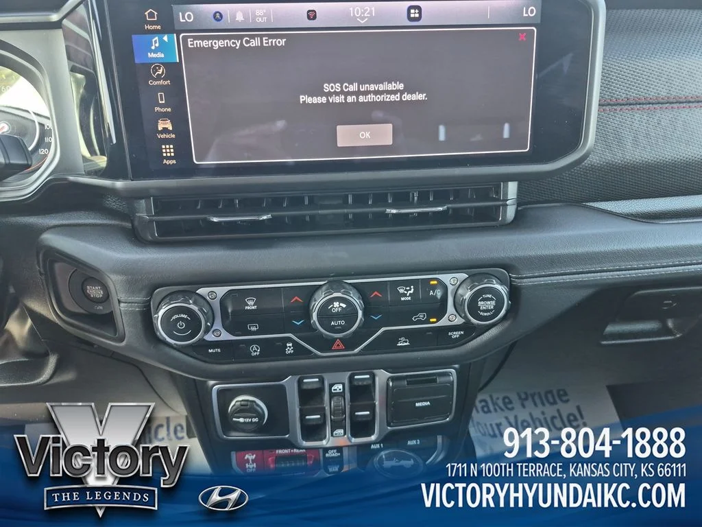Used 2025 Blue Jeep Rubicon image 17