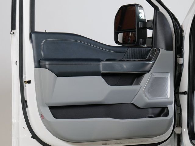 Used 2024 White Metallic Ford Limited image 27