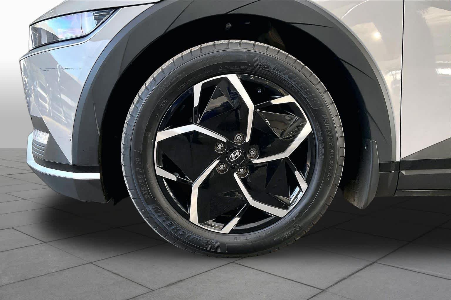 Certified Used 2023 Cyber Gray Hyundai SEL image 10
