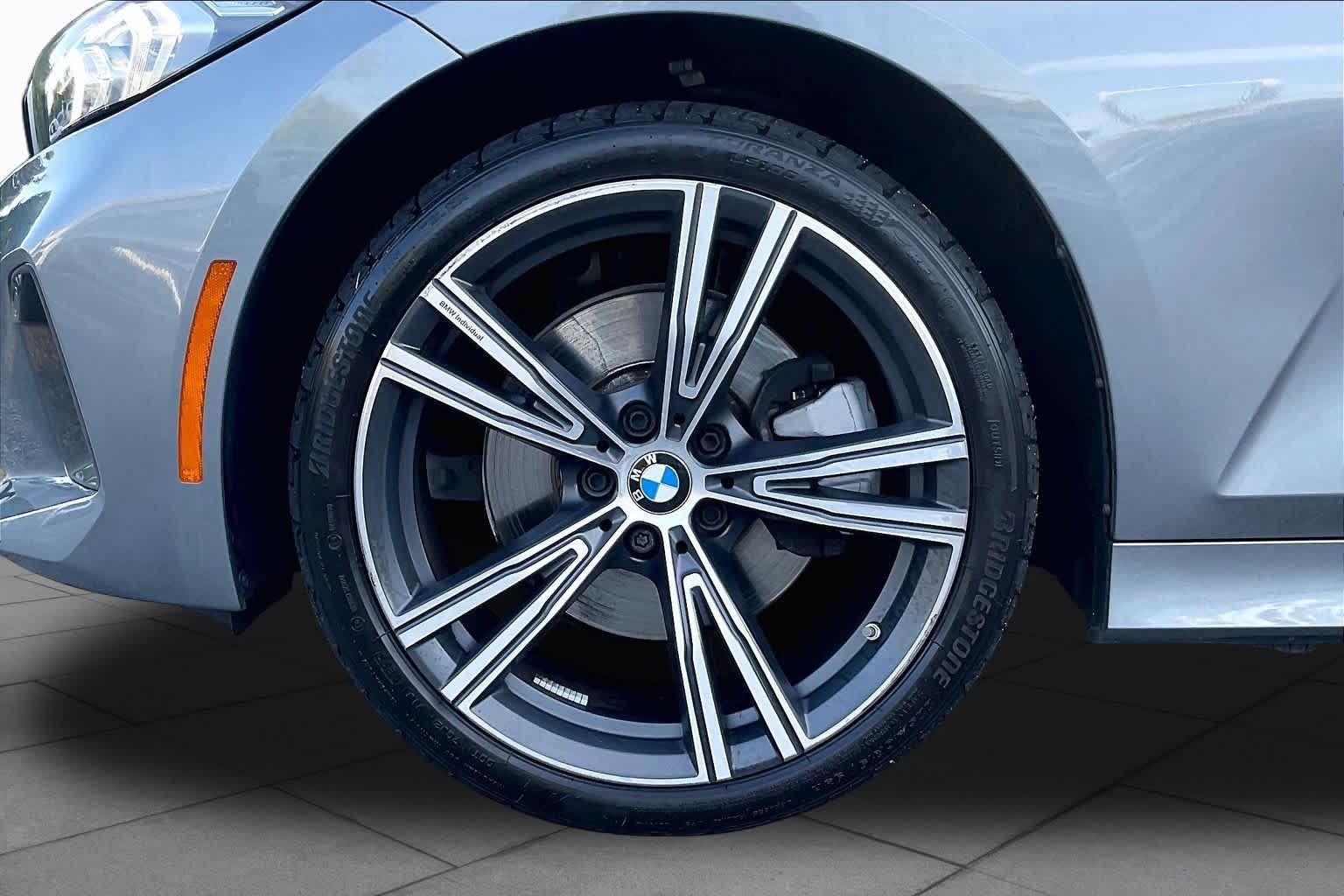Used 2023 Skyscraper Grey Metallic BMW 330i image 10