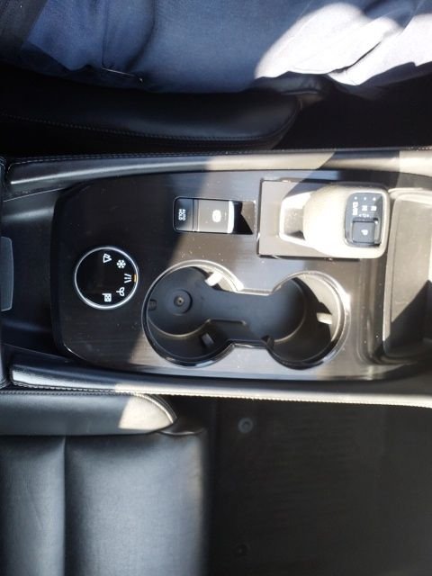 Used 2021 Black Nissan SL image 19