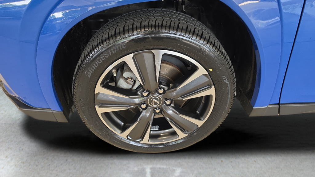 Certified Used 2023  Lexus 250h Premium image 10