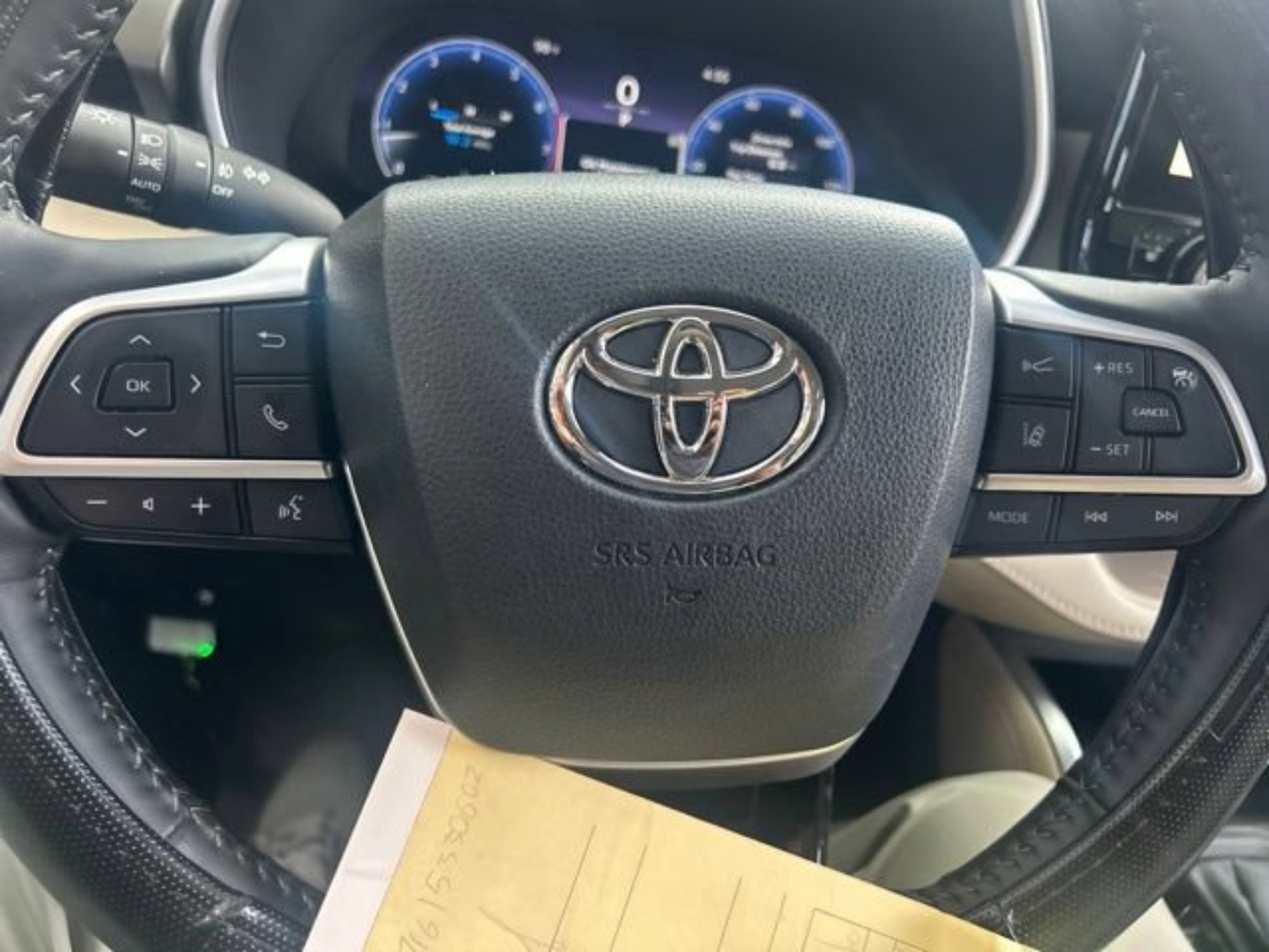 Used 2023 Pearl Toyota Limited image 17