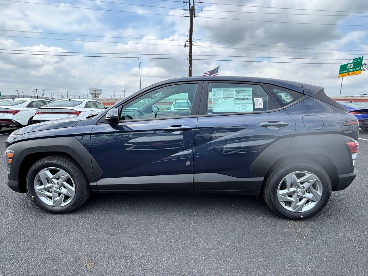 New 2026 Blue Hyundai SE FWD image 5
