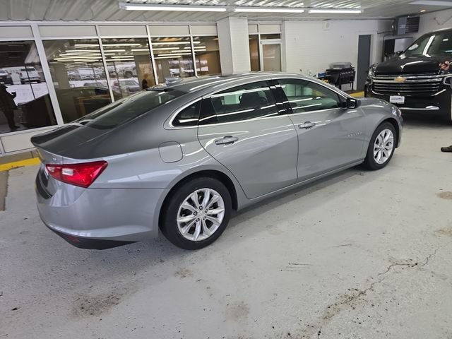 Used 2024 Gray Chevrolet LT image 6