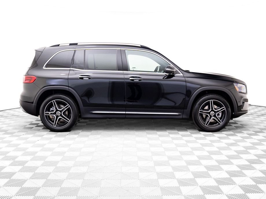 New 2026 Night Black Mercedes-Benz GLB 250 image 6