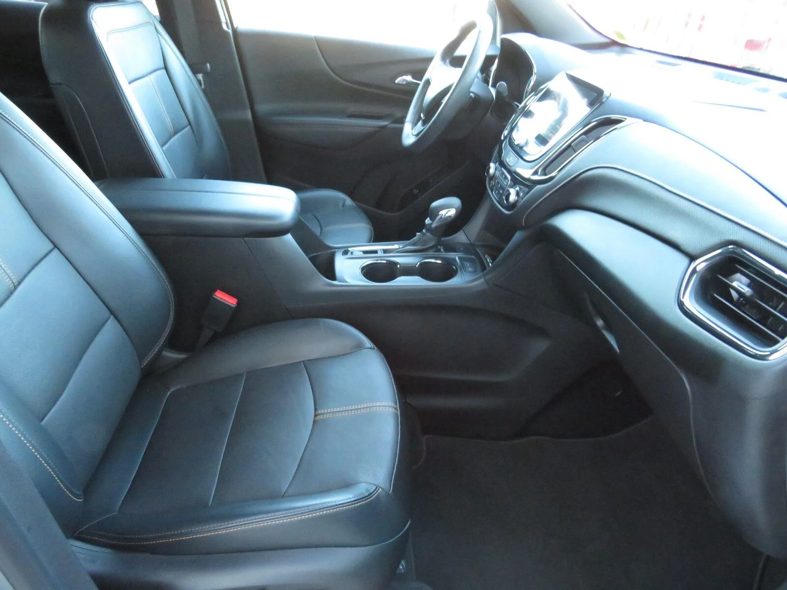 Used 2023 Sterling Gray Metallic Chevrolet Premier image 24