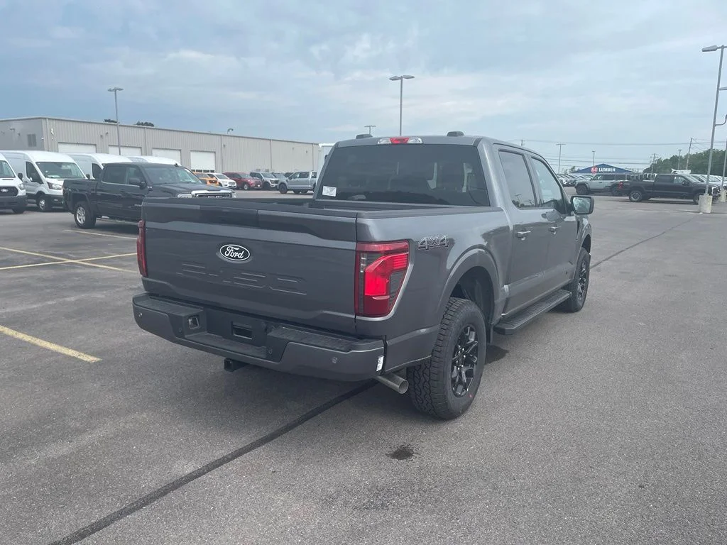 Used 2026 Gray Ford XLT image 5