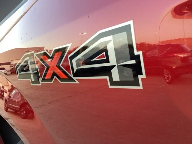 Used 2018 Ruby Red Metallic Ford XLT image 18