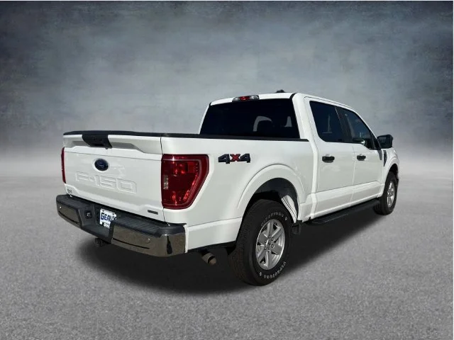 Used 2021 White Ford XLT image 21