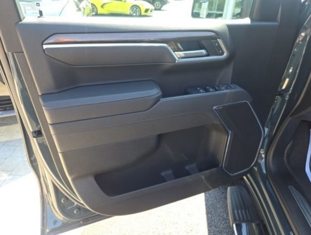 2025 Chevrolet Silverado 1500 LT - Photo 10