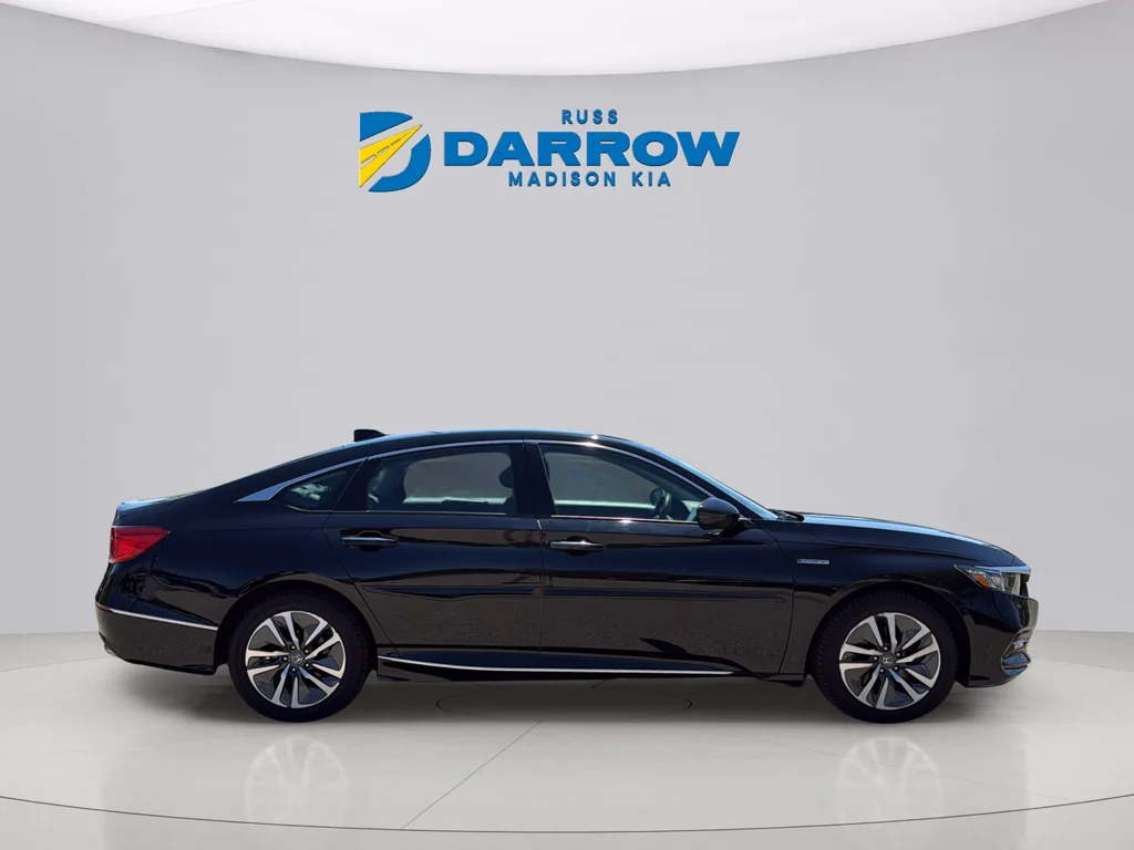 Used 2018 Black Honda Touring image 6