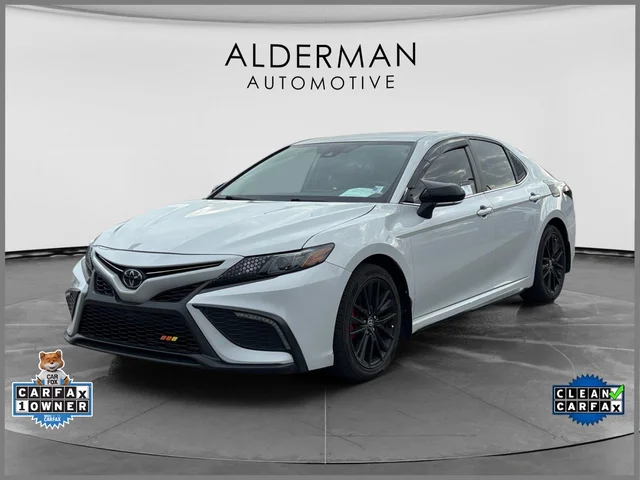2024 Toyota Camry SE