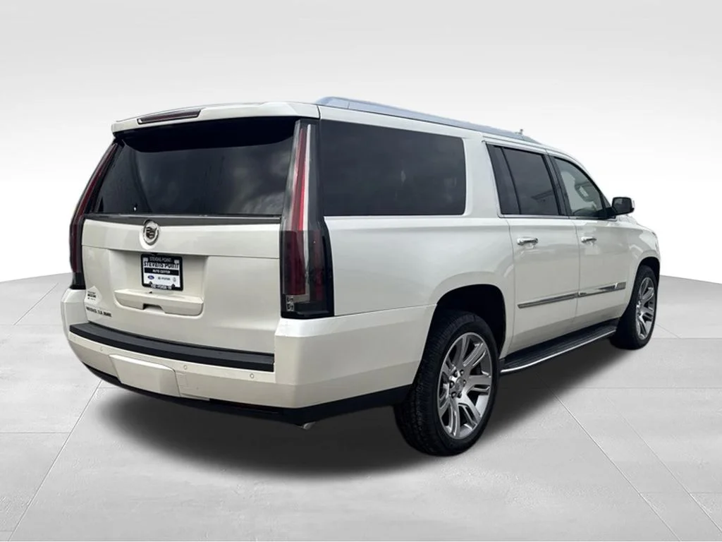Used 2015 White Diamond Clearcoat Cadillac Luxury image 6