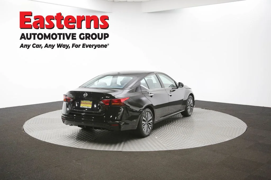 Used 2024 Black Nissan 2.5 SV image 37