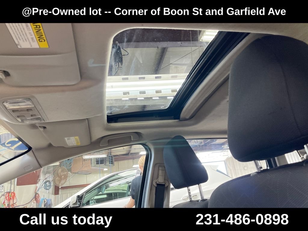 Used 2015  Honda EX-L image 12