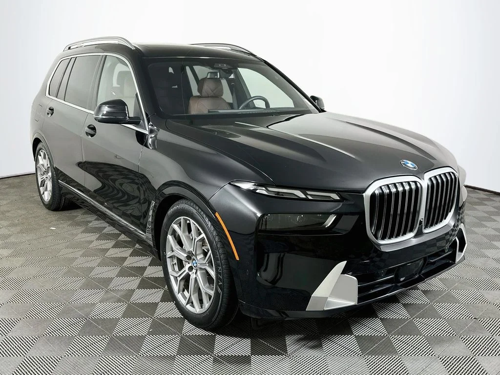 Certified Used 2026 Black Sapphire Metallic BMW xDrive40i image 3