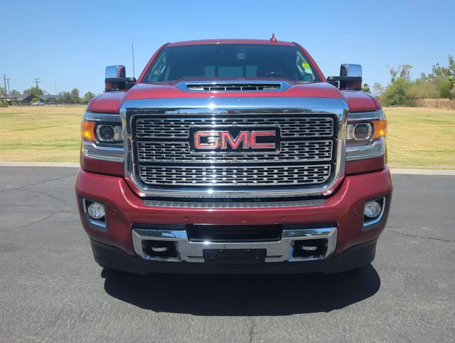 Used 2019 Red GMC Denali image 2