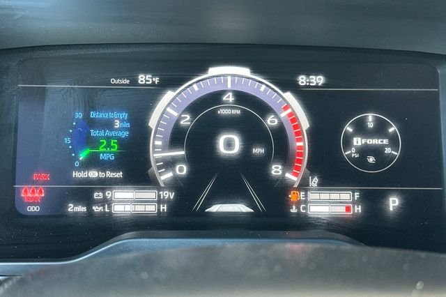 2026 Toyota Tundra Limited - Photo 22