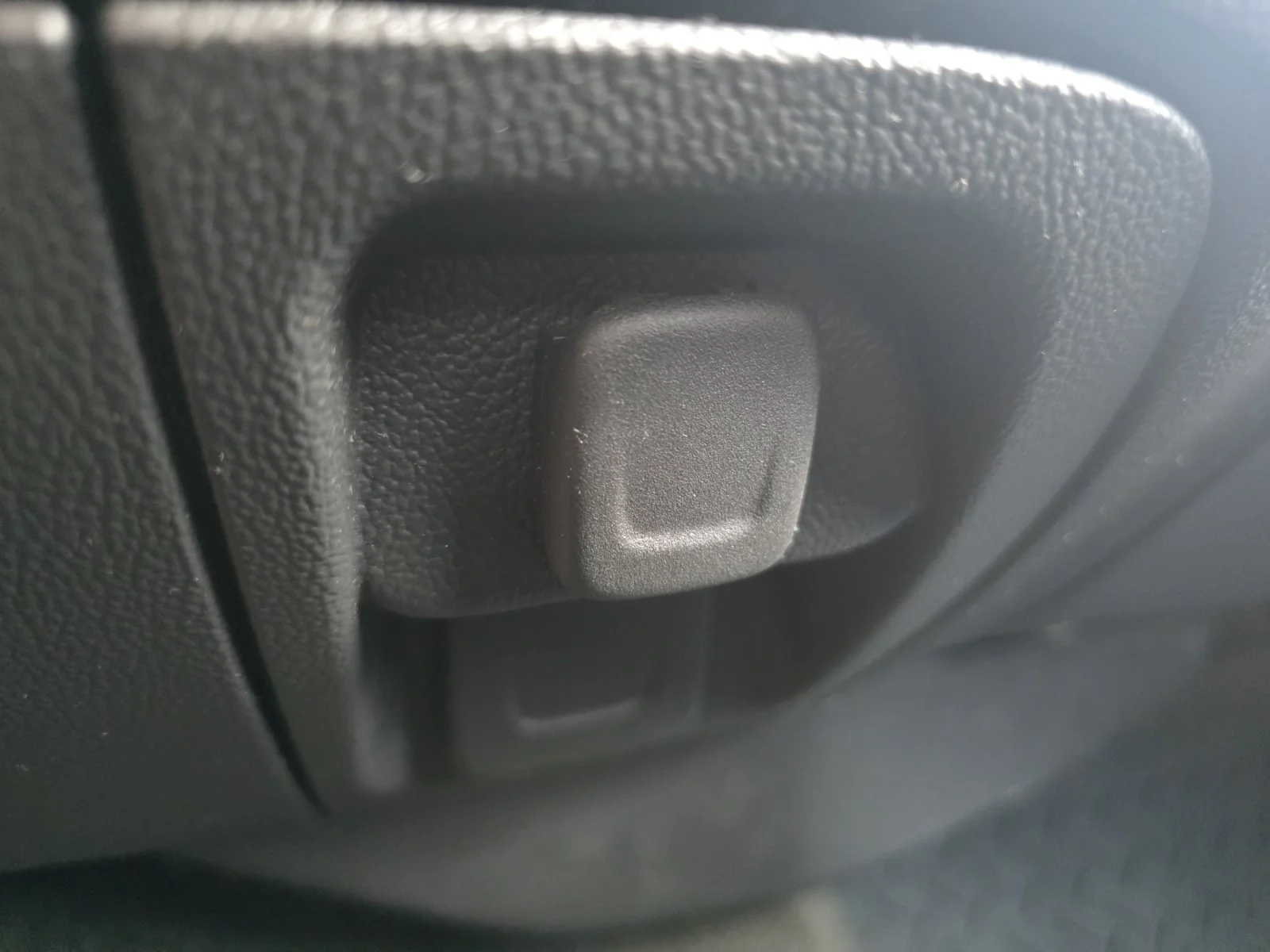 Used 2017 Summit White Chevrolet LT image 18