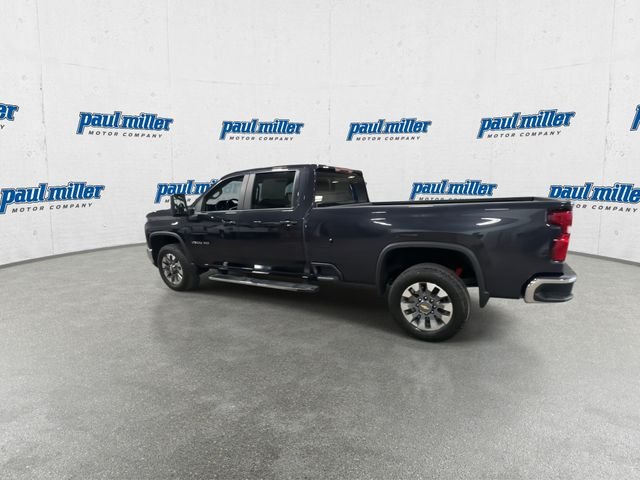 Used 2024 Gray Chevrolet LT image 7