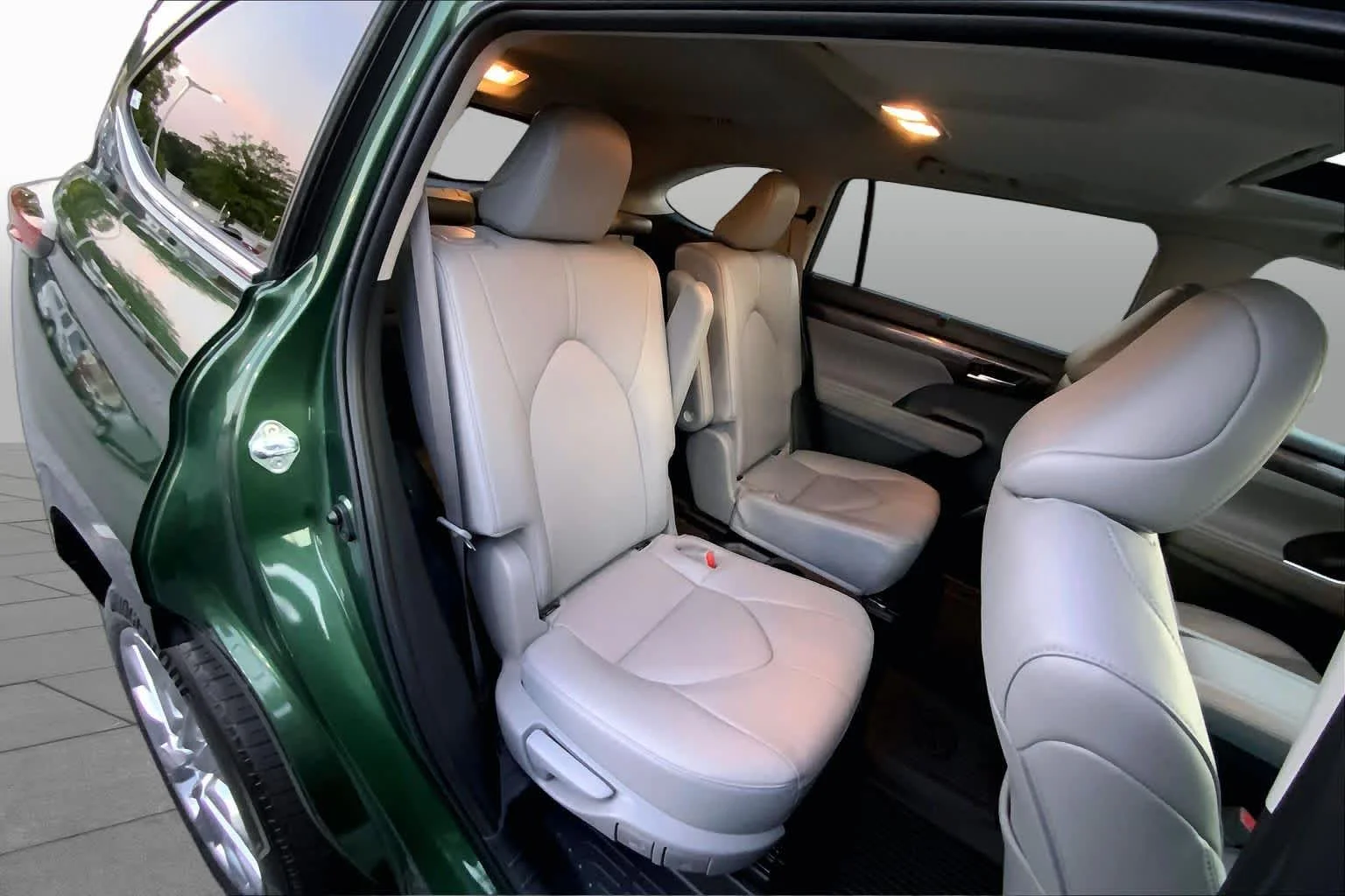 Used 2023 Cypress Toyota Limited image 19
