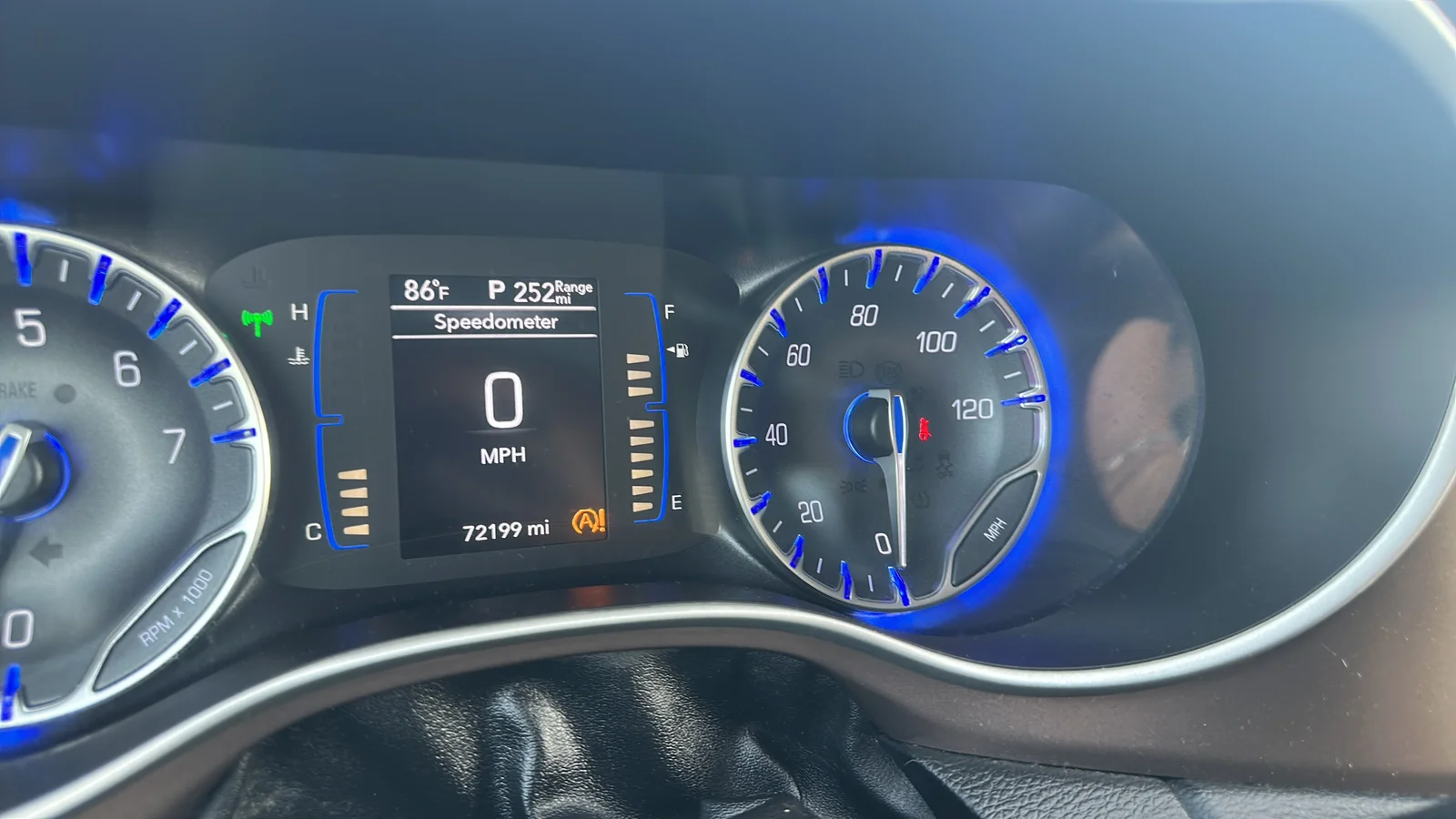 Used 2018 White Chrysler Touring Plus image 14