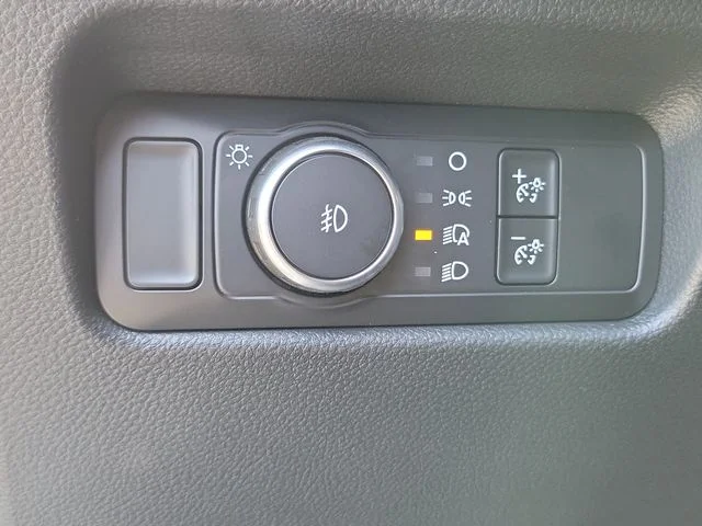 New 2026 Oxford White Ford Lariat image 30