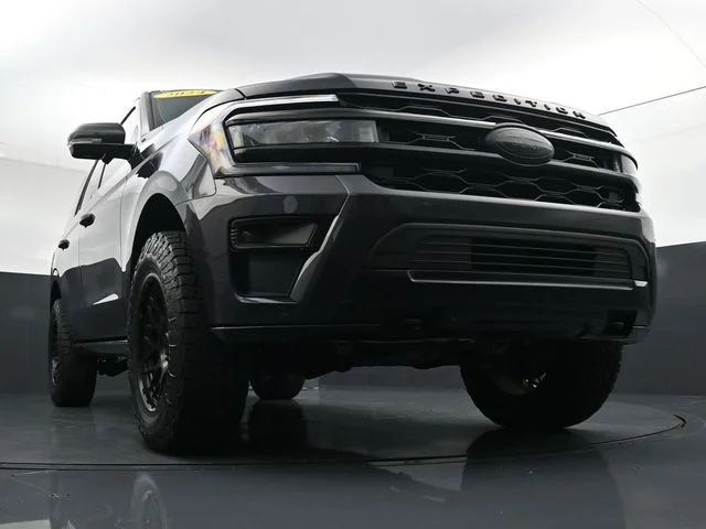 Used 2024 Gray Ford Limited image 28