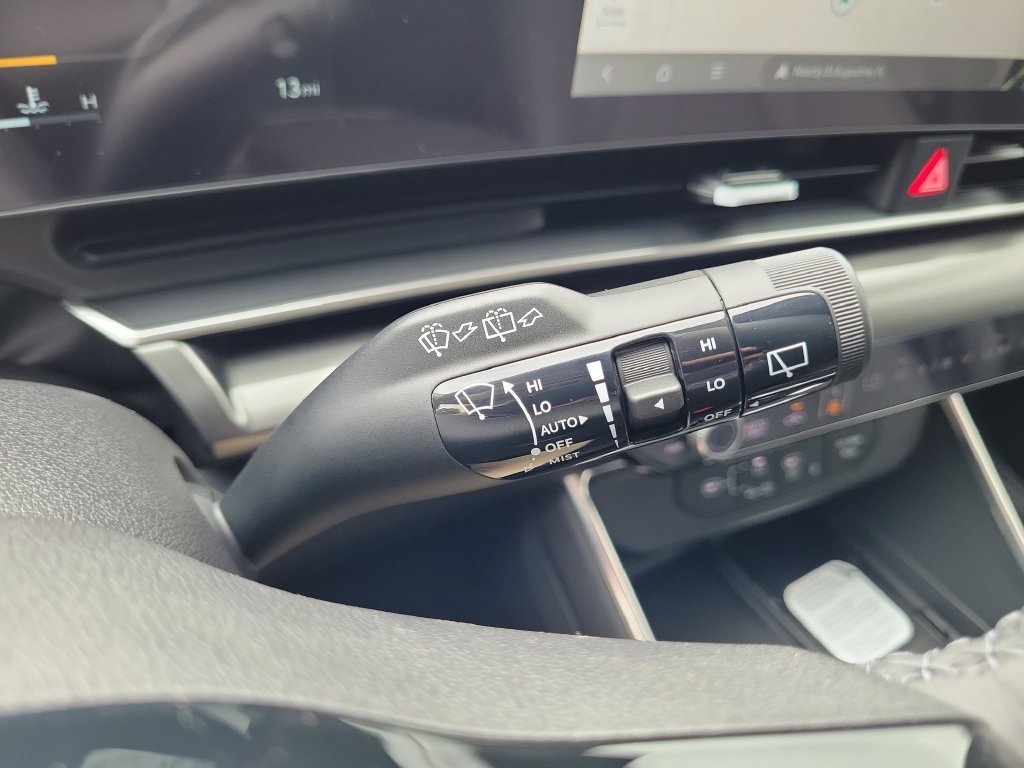 New 2026 Snow White Pearl Kia SX Prestige image 30