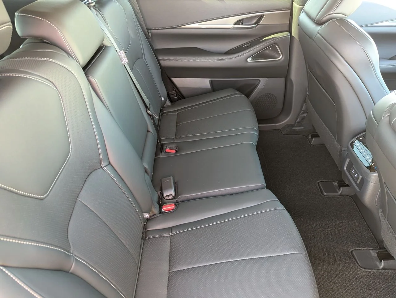 2026 INFINITI QX60 LUXE - Photo 29